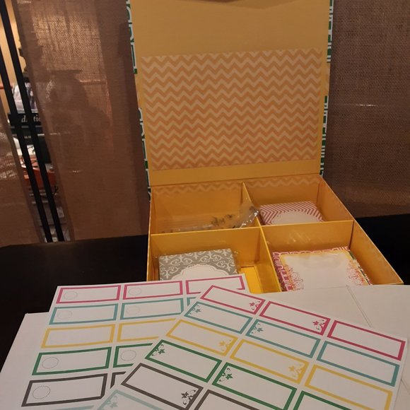 Stationery Kit - Picture 10 of 10